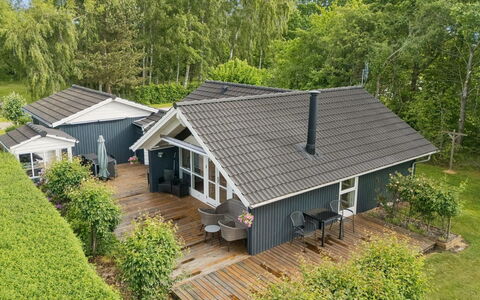 Loreia - 350M from the Sea: Blue, Cottage, House, Home, Farmhouse, Estate, Siding