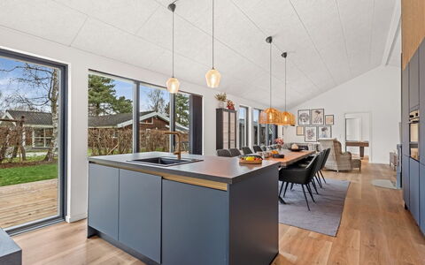 Martin - 800M from the Sea: Roof, House, Home, Cottage, Door, Siding, Estate, Lawn, Yard, Porch
