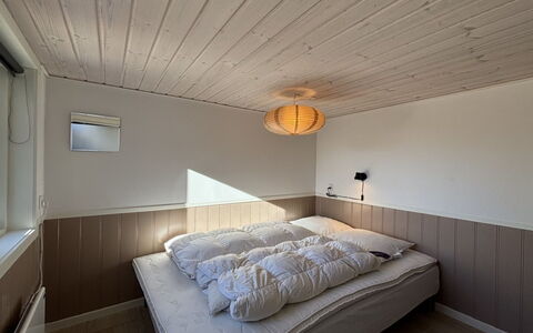 Ioar - 10M from the Sea: Bedroom, Wood, Interior Design, Flooring, Ceiling, Bed, Floor, Bed Sheet, Furniture, Bedding