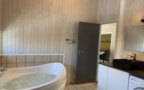 Hedvig - 500M from the Sea: Flooring, Floor, Plumbing Fixture, Wood, Interior Design, Bathroom, Plumbing, Room, Tap, Ceiling