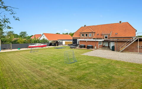 Grimi - 36Km from the Sea: Blue, Shrub, Cottage, Groundcover, Garden, Estate, Shade, Landscaping, Farmhouse, Eco Hotel