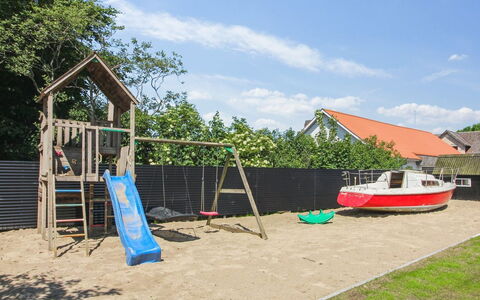 Grimi - 36Km from the Sea: Blue, Shrub, Cottage, Groundcover, Garden, Estate, Shade, Landscaping, Farmhouse, Eco Hotel