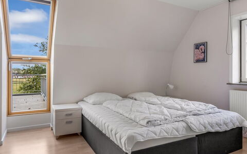 Aave - 5Km from the Sea: Bed, Bedroom, Interior Design, Flooring, Floor, Wood, Furniture, Bedding, Wood Flooring, Bed Sheet