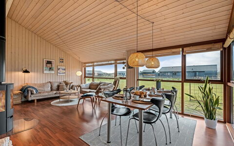 Tamara - 800M to the Fjord: Green, Hill, Highland, Agriculture, Plantation, Hill Station, Field, Rural Area, Meadow, Pasture