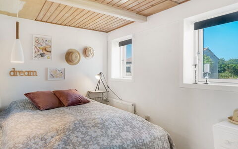 Jorek - 700M from the Sea: Interior Design, Bedroom, Bed, Wall, Furniture, Wood, Ceiling, Flooring, Floor, Bed Sheet