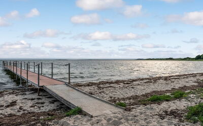Else - 25M from the Sea