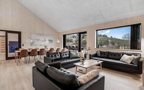 Gustaf - 800M from the Sea: Wood, Home, Cottage, Living Room, Hardwood, Freezing, Winter, Couch, Design