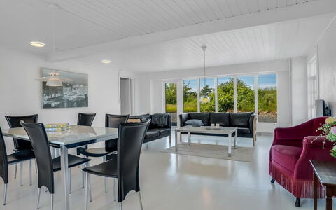Franki - 9Km from the Sea: Home, Roof, House, Door, Cottage, Shade, Garden, Groundcover, Porch, Yard