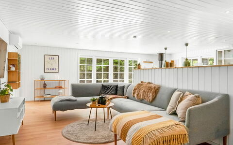Bengta - from the Sea: Furniture, Interior Design, Flooring, Couch, Floor, Wood, Wood Flooring, Living Room, Table