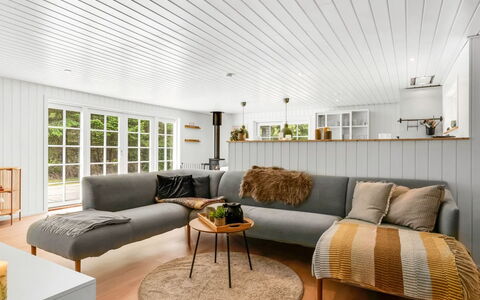 Bengta - from the Sea: Flooring, Wood Flooring, Interior Design, Wood, Furniture, Floor, Couch, Living Room, Ceiling, Laminate Flooring