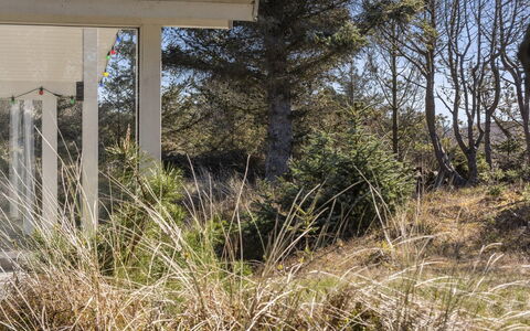 Svante - 300M from the Sea: Roof, House, Home, Cottage, Door, Siding, Estate, Lawn, Yard, Porch