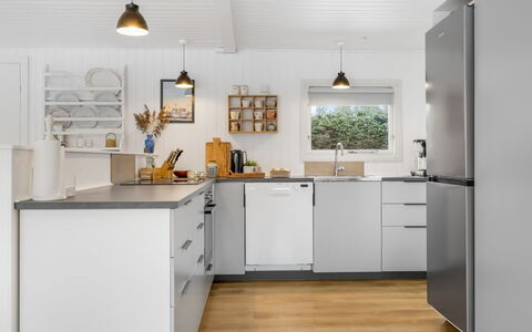 Steinunn - 2.9Km from the Sea: Building, House, Window, Home, Roof, Residential Area, Shrub, Cottage, Land Lot