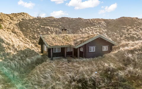 Apelone - 450M from the Sea: Cottage, Shed, Hut, Farmhouse, Prairie, Shack, Barn, Log Cabin, Garden Buildings