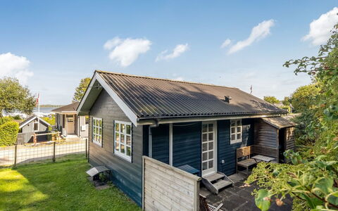 Odlef - 110M to the Fjord: House, Cottage, Home, Roof, Siding, Door, Garden Buildings, Yard, Porch, Log Cabin