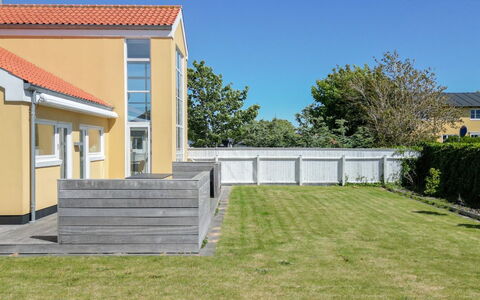 Meike - 700M from the Sea: House, Roof, Home, Cottage, Shed, Garden Buildings, Siding, Yard, Log Cabin, Hut