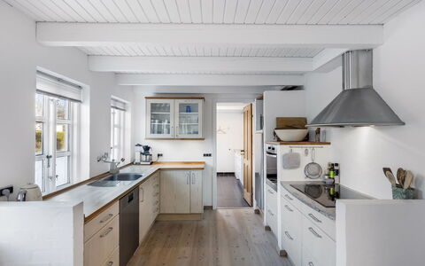 Faik - 1.4Km from the Sea: Home, Roof, House, Door, Cottage, Shade, Garden, Groundcover, Porch, Yard