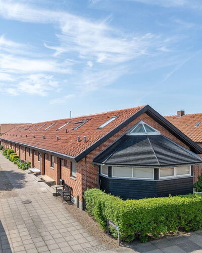Henritte - 200M from the Sea