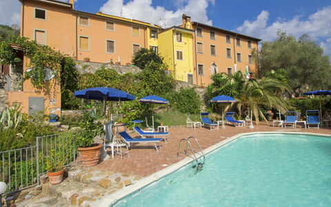 Massarosa 890: Water, Cloud, Plant, Sky, Building, Property, Seaside Resort, Swimming Pool, Azure, Window
