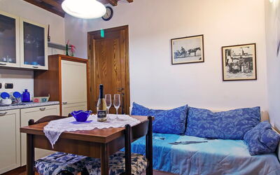 Accommodation:&nbsp;Aida 890.4