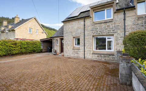 Cannich Cottage: Tree, House, Home, Shrub, Cottage, Estate, Forest, Larch, Woodland