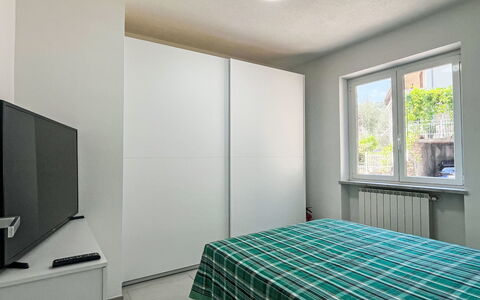 Alessandro: Interior Design, Wall, Bedroom, Flooring, Ceiling, Bed, Room, Floor, Furniture, Lighting