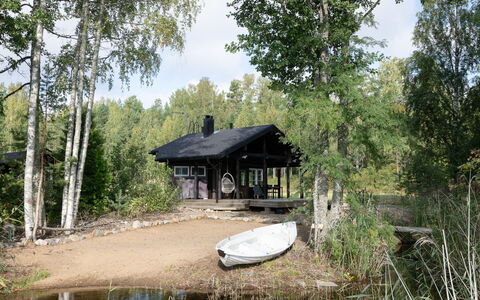 Virtaan Virtavilla: Apartment, Balcony, Condominium, Fence, Outdoor Furniture