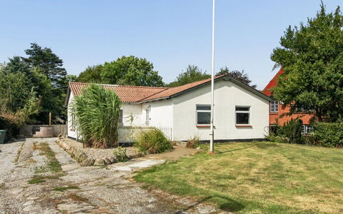 Tessa - 19Km from the Sea: Furniture, Interior Design, Wood, Ceiling, Flooring, Floor, Wood Flooring, Kitchen & Dining Room Table, Table, Light Fixture
