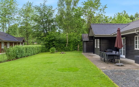 Falka - 30Km from the Sea: House, Residential Area, Shrub, Roof, Cottage, Home, Garden, Lawn, Groundcover, Siding