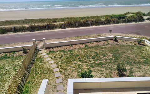 Les Agapanthes: Apartment, Balcony, Coast, Hotel, Resort, Seaside Resort, Resort Town, Bay, Penthouse Apartment