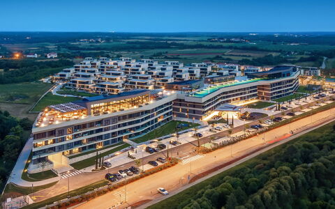 Accommodation:&nbsp;Petram Resort & Residences 121.8