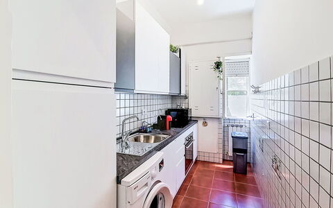 Bemi' Al Mare: Major Appliance, Flooring, Floor, Washing Machine, Kitchen, Interior Design, Kitchen Appliance, Countertop, Home Appliance, Ceiling