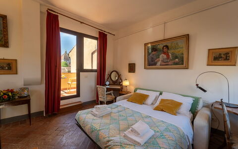 Casa dello Scrittore: Wall, Apartment, Picture Frame, Houseplant, Wood Stain, Hotel, Bedroom, Bed