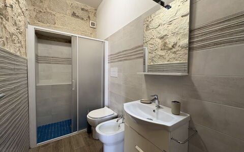 L'Oasi di Salvo: Flooring, Floor, Plumbing Fixture, Interior Design, Tile, Plumbing, Bathroom, Composite Material, Sink, Ceiling