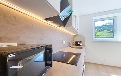 Halbeis: Interior Design, Flooring, Kitchen, Home, Countertop, Ceiling, Cabinetry, Home Appliance, Room, Tap