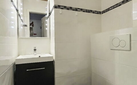 Casa Primavera B31: Flooring, Floor, Wall, Bathroom, Plumbing Fixture, Toilet Seat, Toilet, Interior Design, Tile, Plumbing