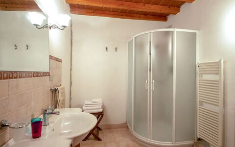 Il Poggio: Property, Building, Interior Design, Sink, Floor, Flooring, Wood, Door, Bathroom
