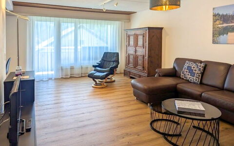 Laax 76: Furniture, Interior Design, Flooring, Floor, Wood Flooring, Couch, Wood, Ceiling, Living Room, Laminate Flooring