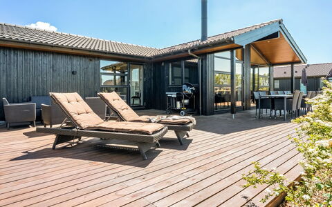 Arwed - 900M from the Sea: Wood, Roof, Home, Porch, Deck, Door, Hardwood, Plank, Siding, Composite Material