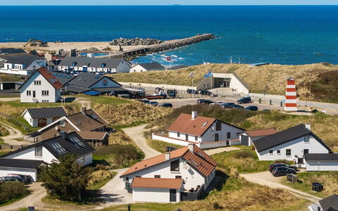 Flugha - 190M from the Sea: Coast, Landscape, Coastal And Oceanic Landforms, Sea, Ocean, Slope, Shore, Bay, Suburb