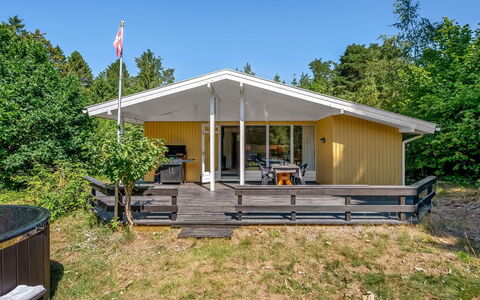 Ursula - 7Km from the Sea: House, Home, Cottage, Roof, Shade, Porch, Estate, Garden Buildings, Hardwood, Siding
