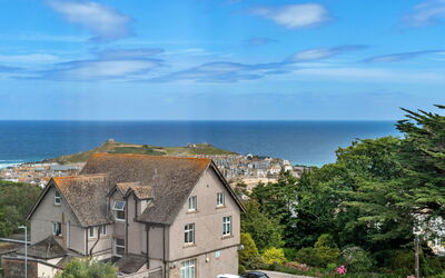 St. Ives 635