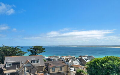 St. Ives 635
