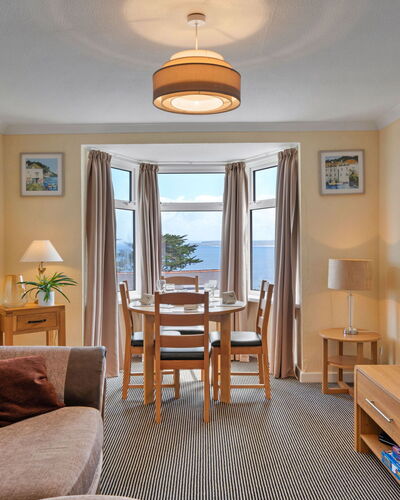 St. Ives 635