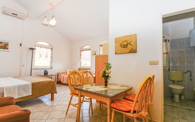 Accommodation:&nbsp;Jako 170.1