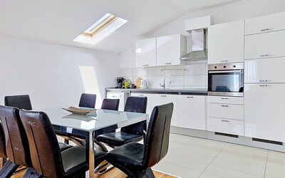 Accommodation:&nbsp;Mary & Klara 259.1