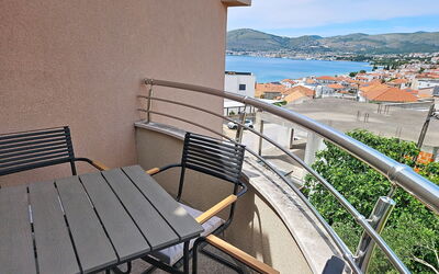 Trogir Okrug Gornji 259