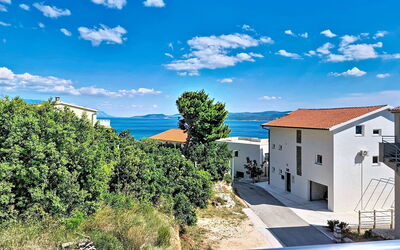 Accommodation:&nbsp;Palma 100.1
