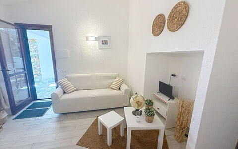 Porto Luna 1: Furniture, Interior Design, Flooring, Floor, Couch, Wood, Room, Living Room, Ceiling, Textile