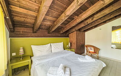 Accommodation:&nbsp;Casa Laret 6-12 757.1