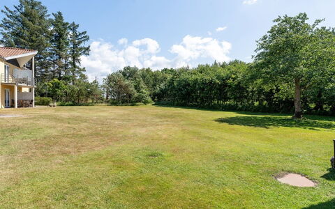 Enwald - 100M from the Sea: Blue, Plain, Grassland, Land Lot, Lawn, Garden, Shade, Meadow, Pasture